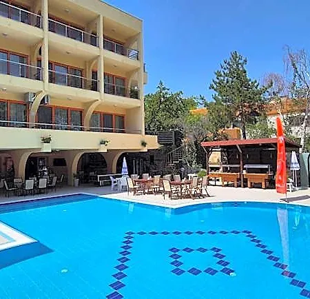 Exotica Hotel 2*